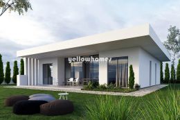 Contemporary 3-bed villa under construction on...